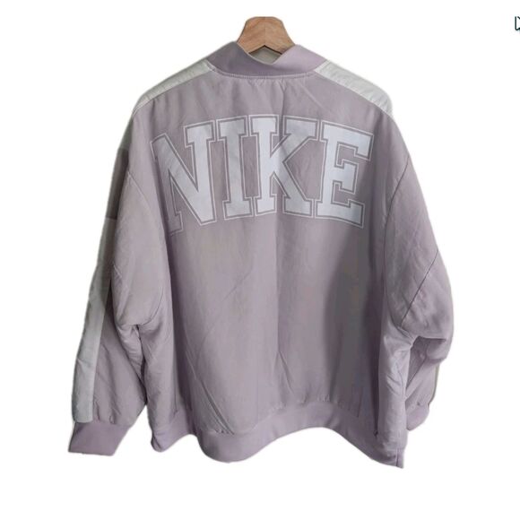NIKE Sportswear Jacket Women's Size L Purple Lilac Team Bomber Varsity NWOT/NWT - Picture 6 of 8
